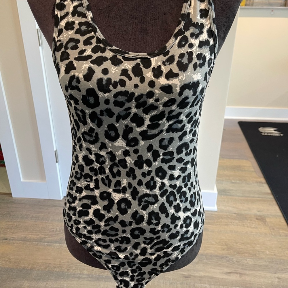 Zenana Outfitters Gray and Black Patterned Bodysuit
